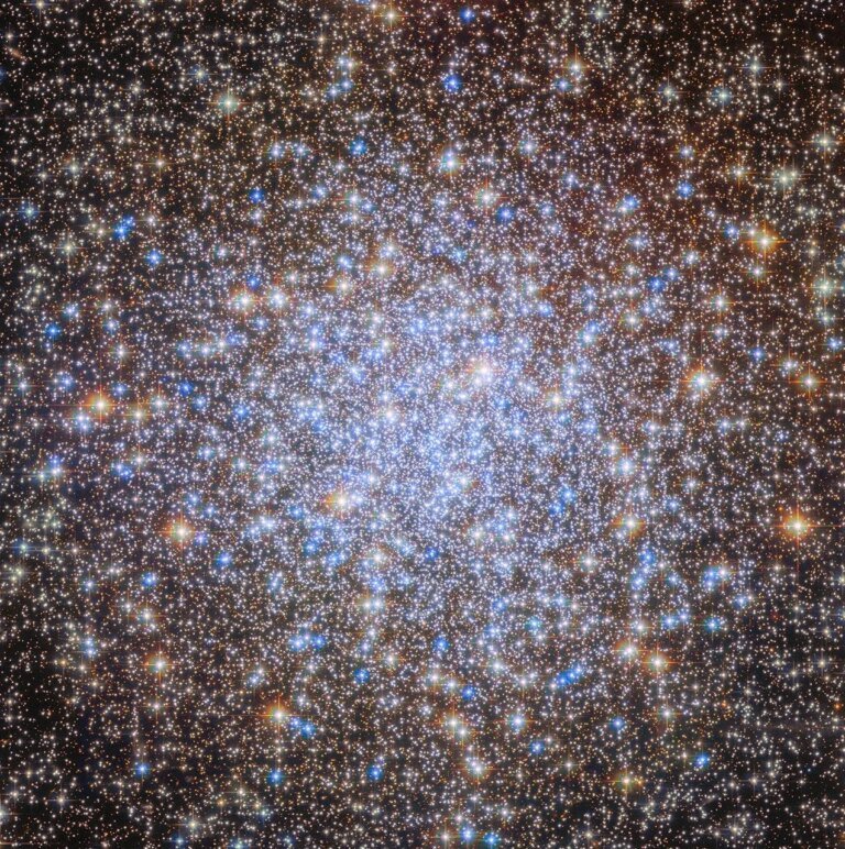 Starry Chandelier Cluster – NASA